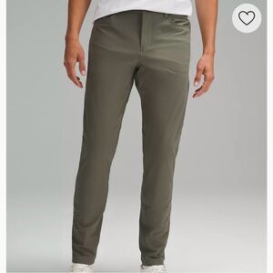 Lululemon ABC Slim-Fit 5 Pocket Pant
Warpstreme Men’s Army Green 36x31